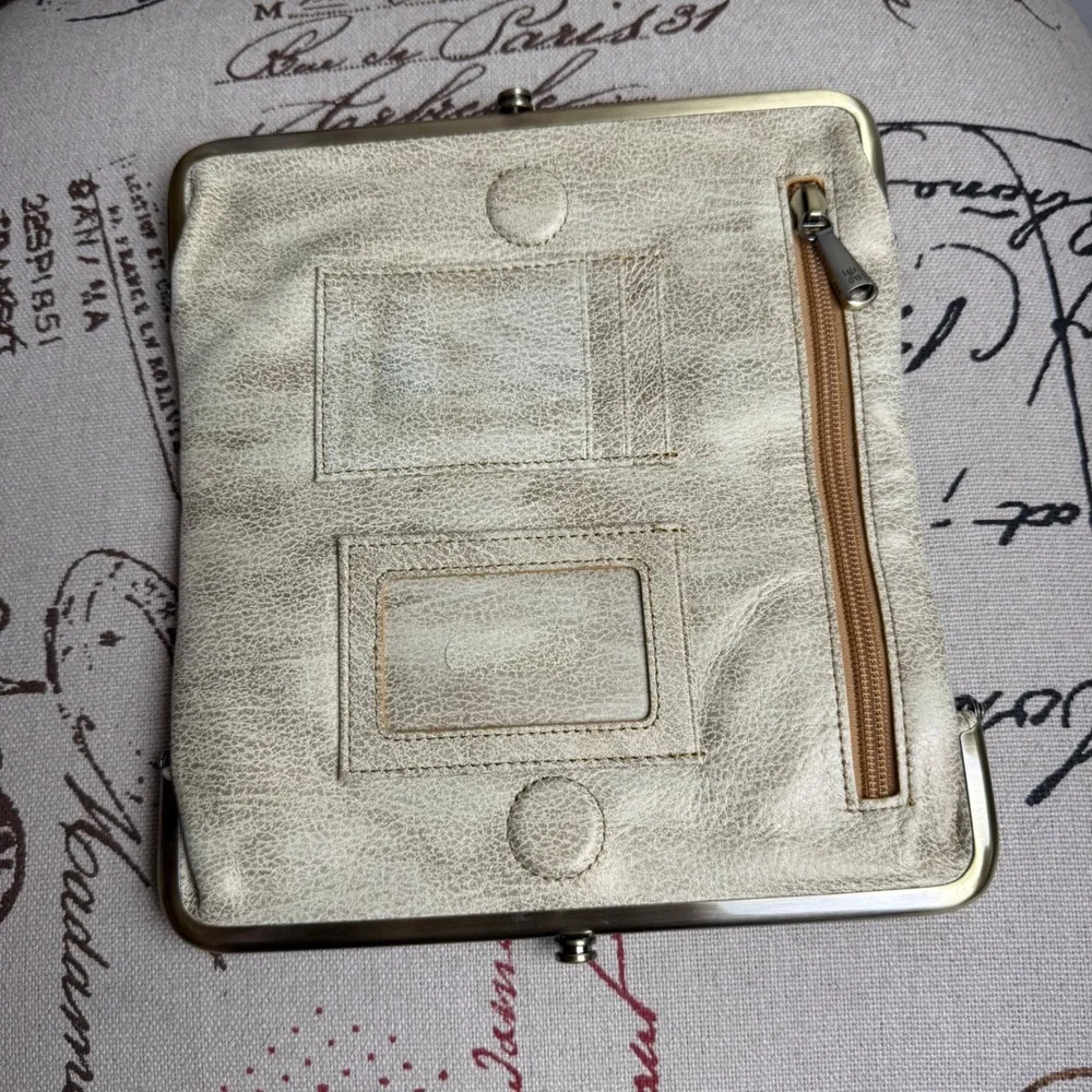 Hobo Lauren Clutch Wallet Metallic Gold Crackle Leather Kiss Lock Frame Purse
